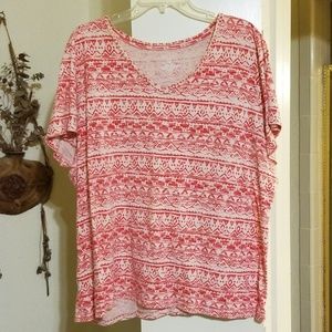 2X Tshirt Red/White Aztec horizontal pattern